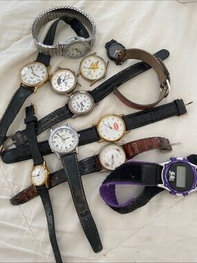 Broken worn watches for crafts